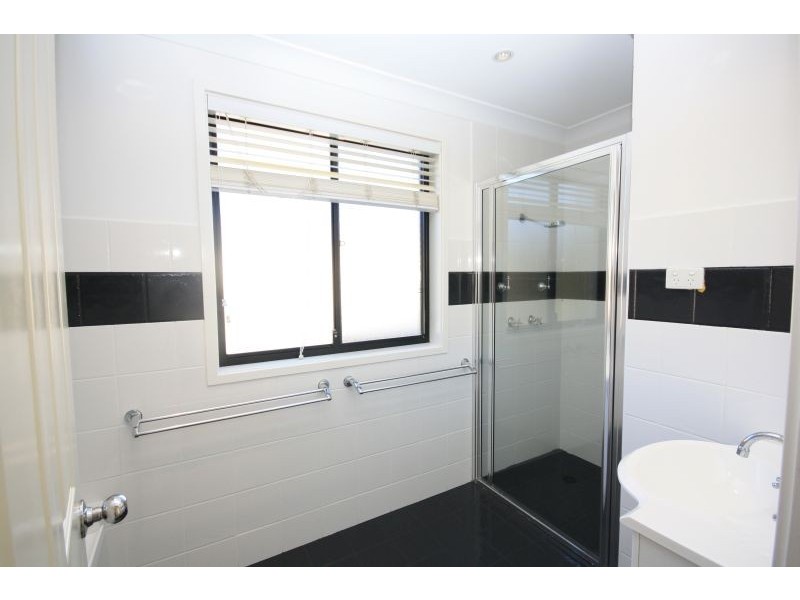 80 Cleary St, Hamilton NSW 2303