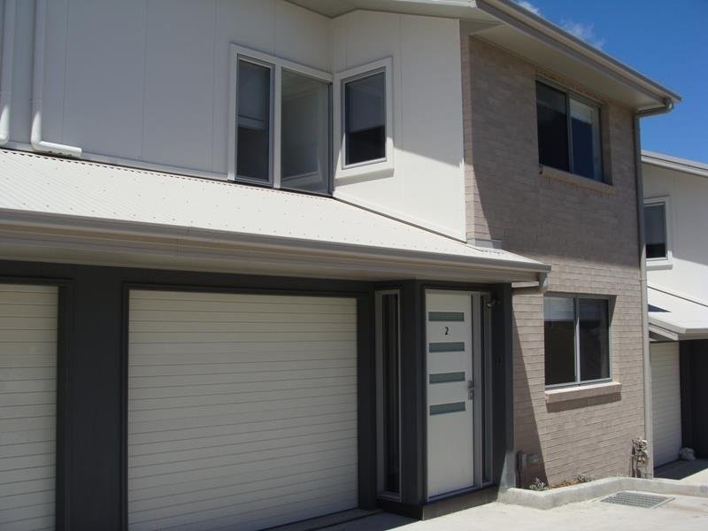 2/30 Croudace Road, Elermore Vale NSW 2287
