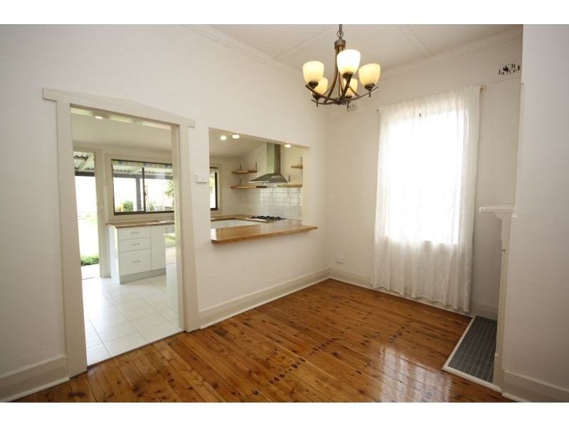 11 Cowper St, Georgetown NSW 2298