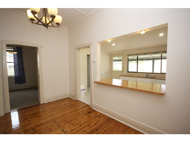 11 Cowper St, Georgetown NSW 2298