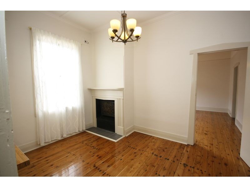 11 Cowper St, Georgetown NSW 2298