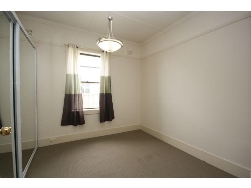 11 Cowper St, Georgetown NSW 2298