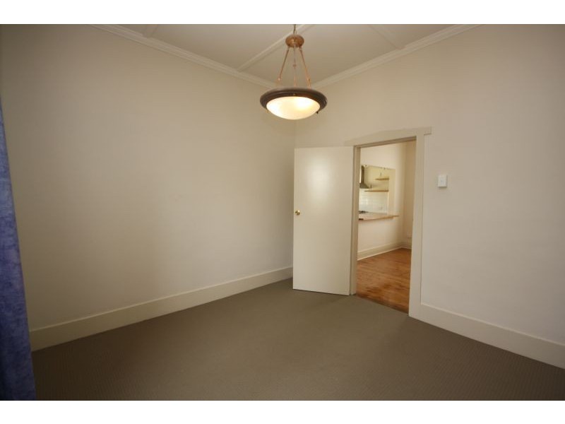 11 Cowper St, Georgetown NSW 2298