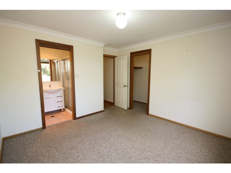 1/100 EK Ave, Charlestown NSW 2290