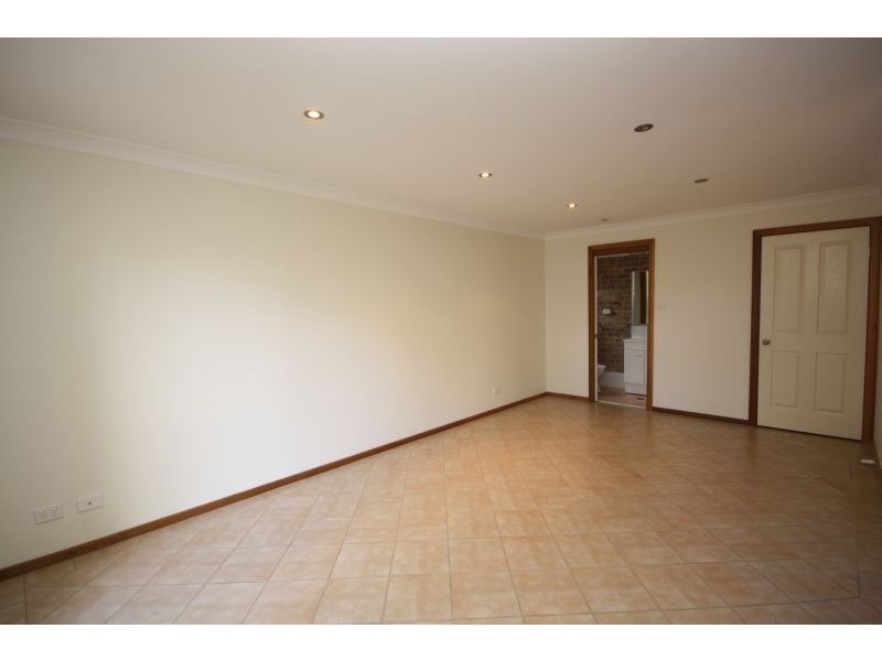 1/100 EK Ave, Charlestown NSW 2290