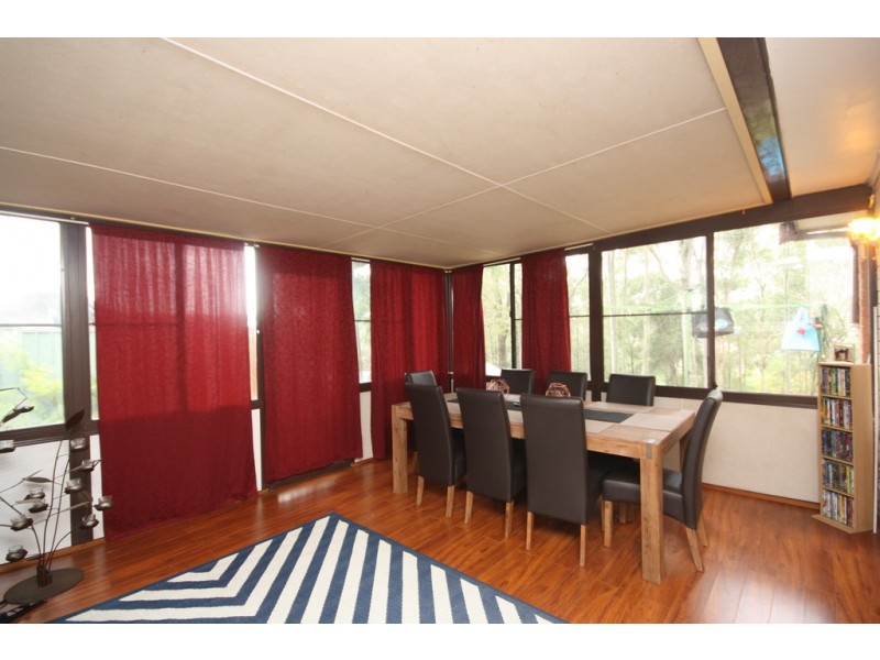 33 Bindowan Crescent, Maryland NSW 2287