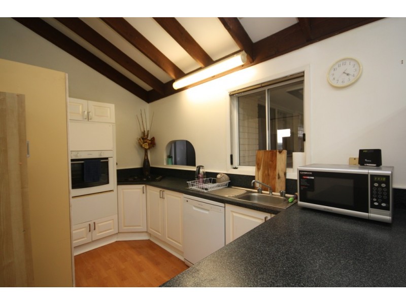 33 Bindowan Crescent, Maryland NSW 2287