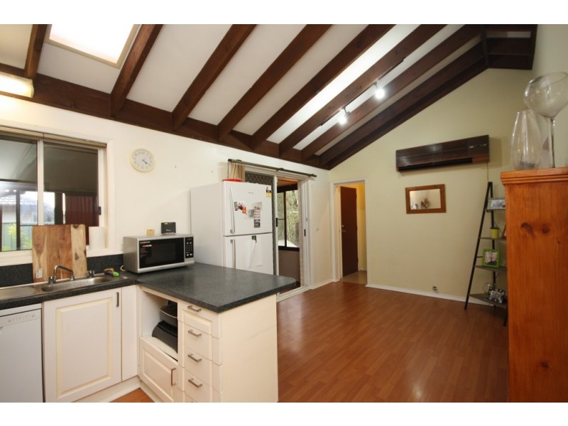 33 Bindowan Crescent, Maryland NSW 2287