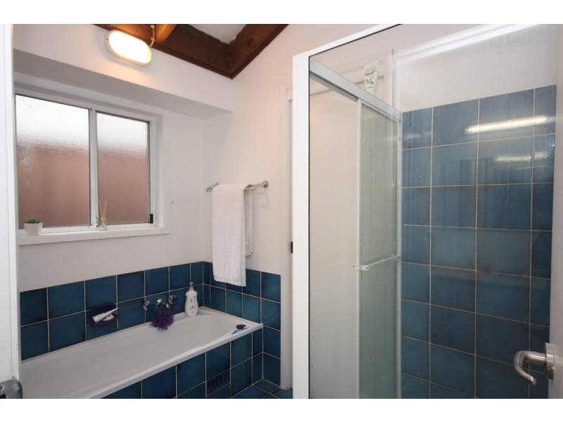 33 Bindowan Crescent, Maryland NSW 2287