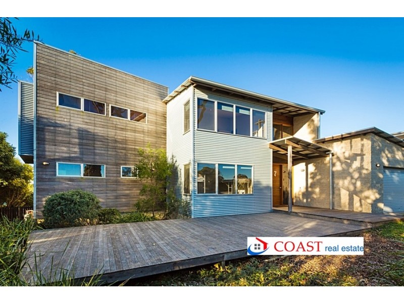7 Lakeview Avenue, Merimbula NSW 2548