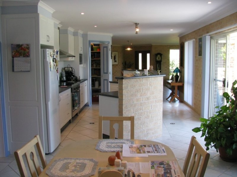 11 Garvan Street, Wolumla NSW 2550