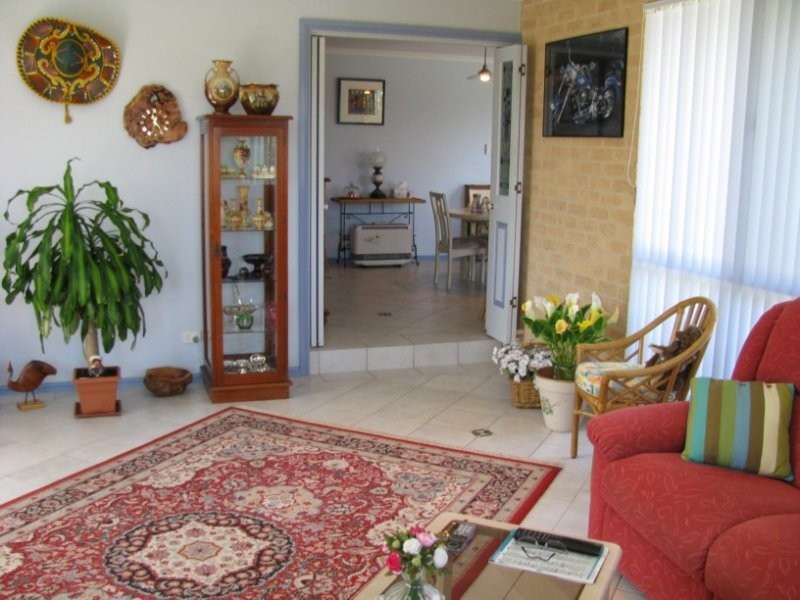 11 Garvan Street, Wolumla NSW 2550