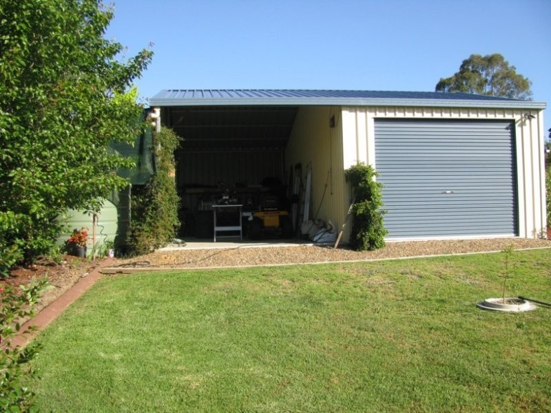 11 Garvan Street, Wolumla NSW 2550