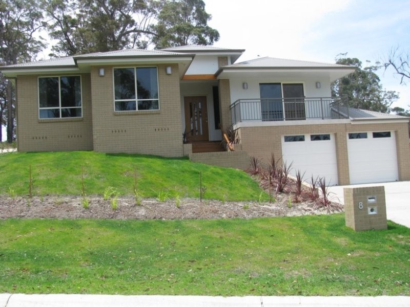 8 Whistler Close, Merimbula NSW 2548