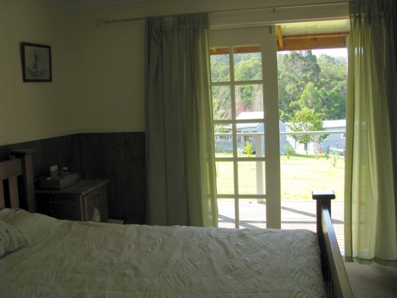 Lochiel NSW 2549