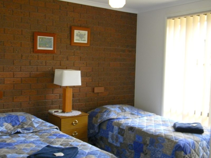 2/10 Cameron Street, Merimbula NSW 2548