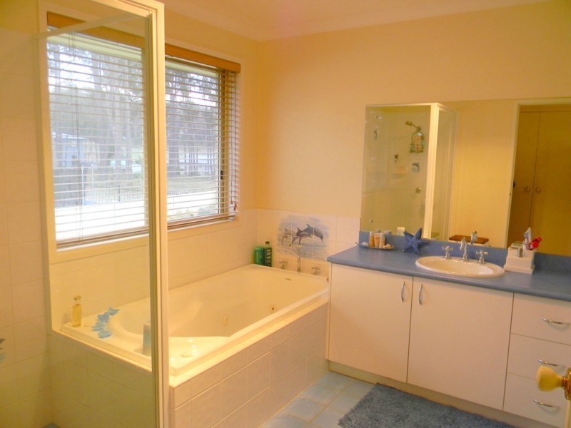 21B Elizabeth Parade, Tura Beach NSW 2548
