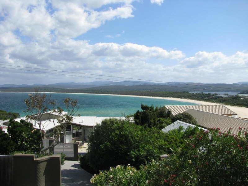 2/27 Hill Street, Merimbula NSW 2548