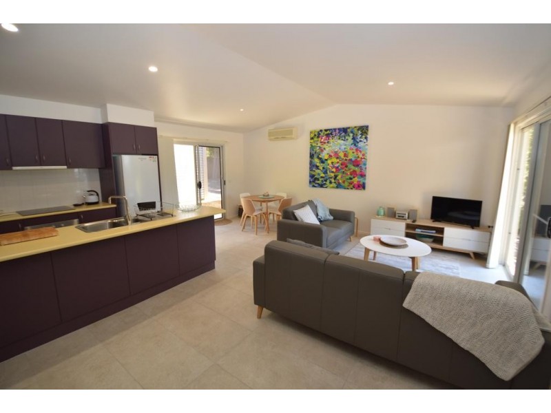 28 A Jinjera Parade, Pambula Beach NSW 2549