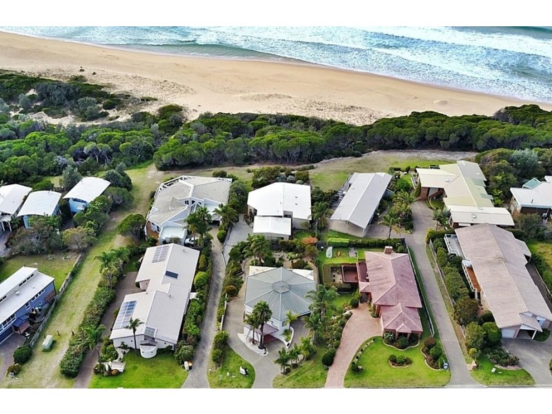 8C Surf Circle, Tura Beach NSW 2548
