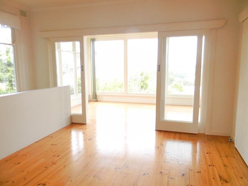 32 Lakeview Avenue, Merimbula NSW 2548