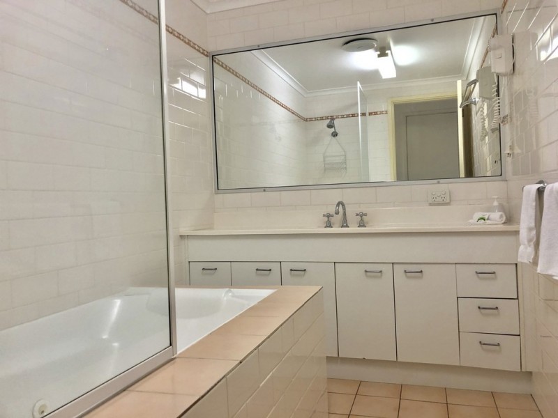 18/10-16 MARINE PARADE, Merimbula NSW 2548