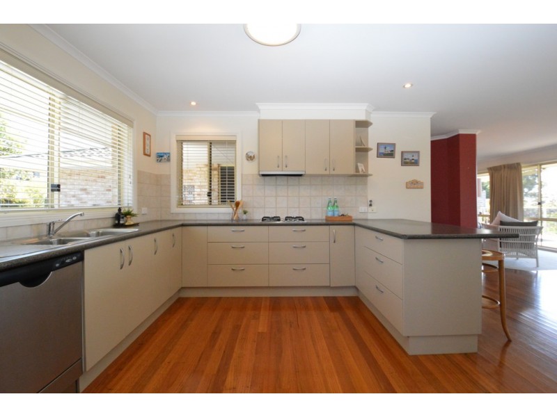 6 MACKILLOP COURT, Tura Beach NSW 2548