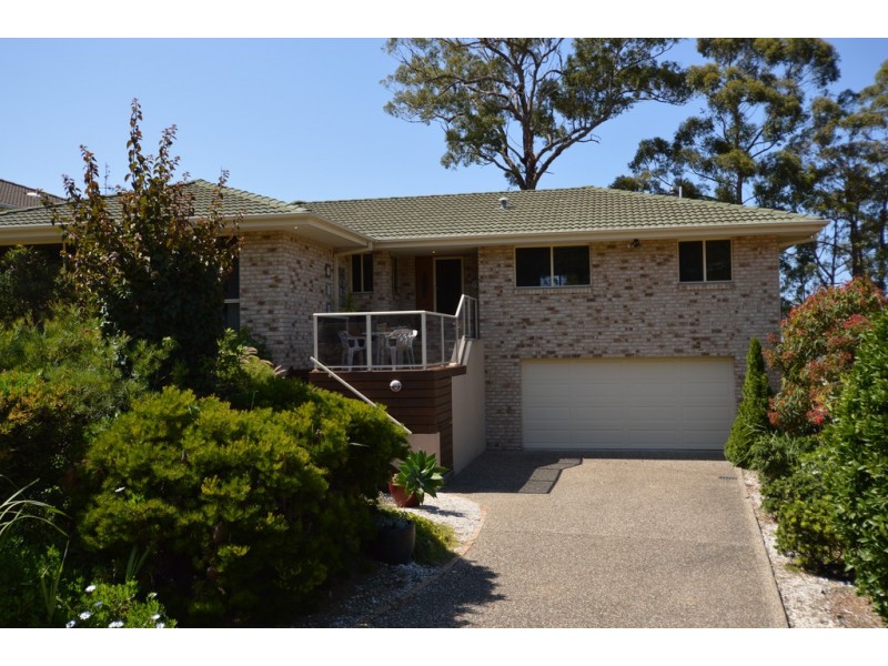 6 MACKILLOP COURT, Tura Beach NSW 2548