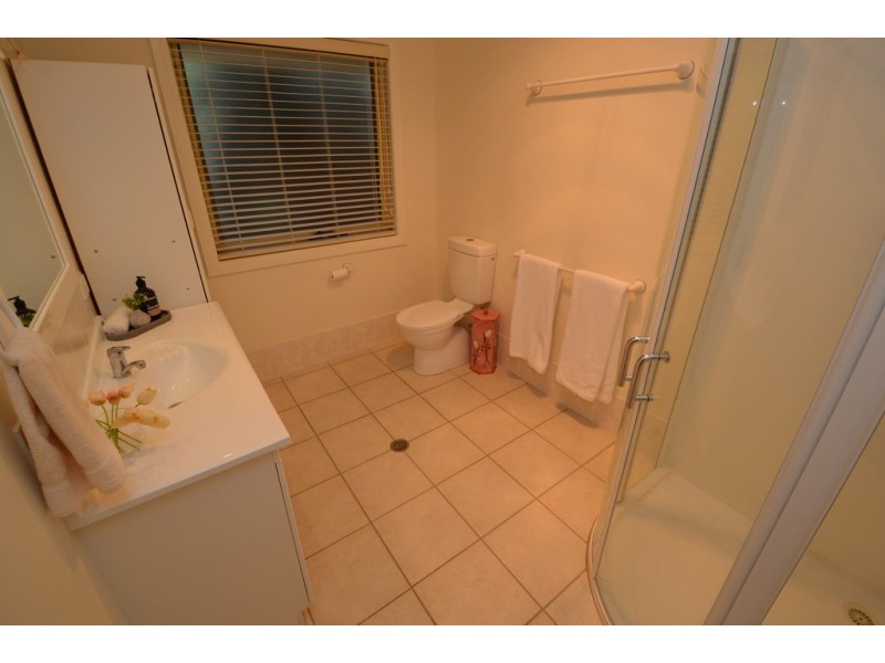 6 MACKILLOP COURT, Tura Beach NSW 2548