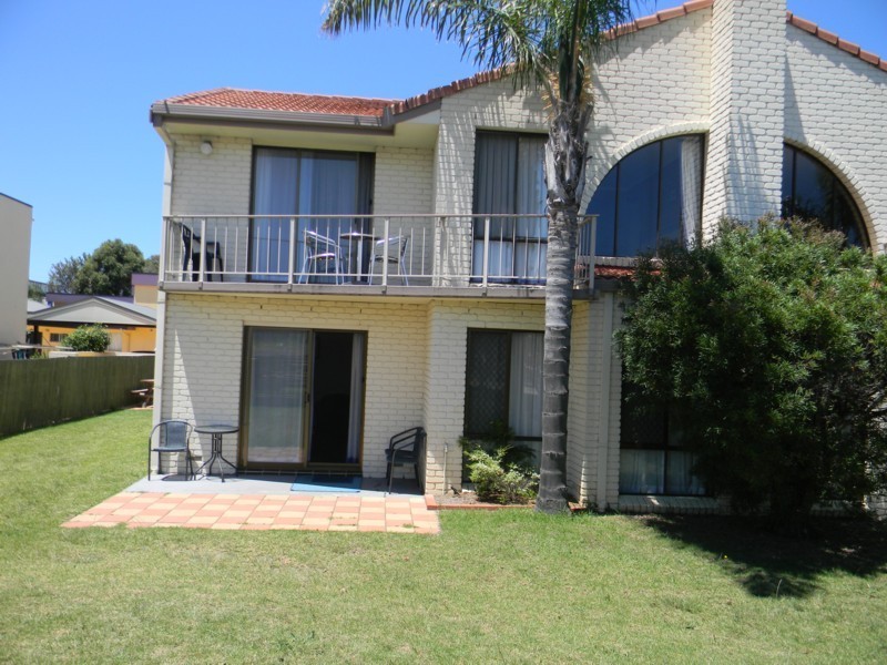 12/68 Arthur Kaine Drive, Merimbula NSW 2548