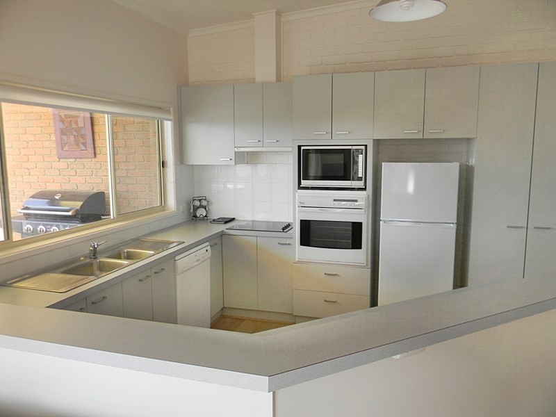 1/154 Pacific Way, Tura Beach NSW 2548