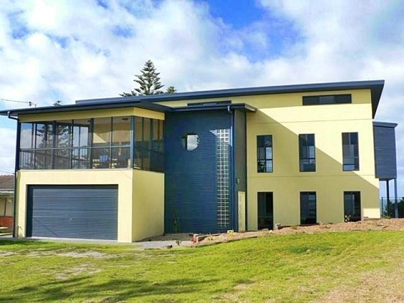 7 Dickinson Avenue, Bermagui NSW 2546