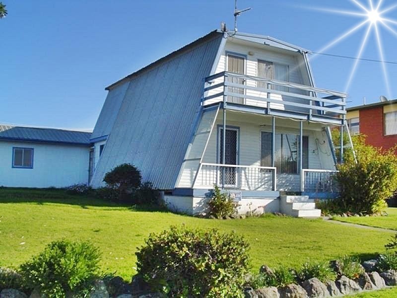 2 Paraboon Drive, Bermagui NSW 2546