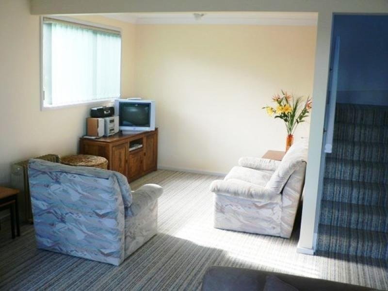 25 Flower Circuit, Bermagui NSW 2546