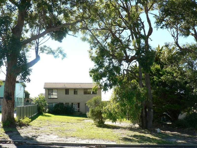 19 Sinclair Street, Bermagui NSW 2546