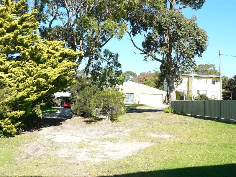 19 Sinclair Street, Bermagui NSW 2546