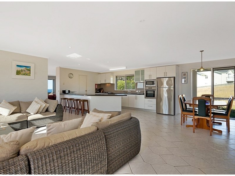 14B Surf Circle, Tura Beach NSW 2548