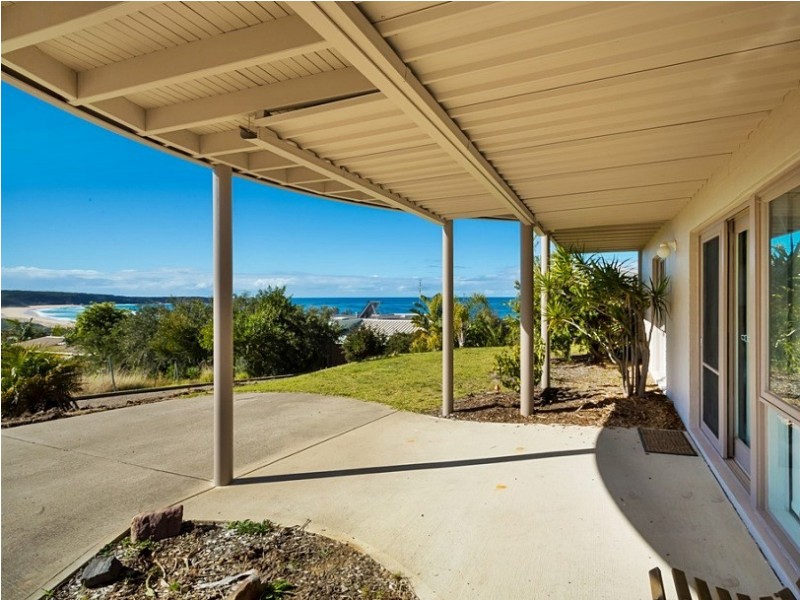 14 Surf Circle, Tura Beach NSW 2548