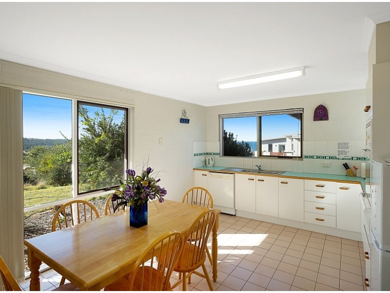 14 Surf Circle, Tura Beach NSW 2548