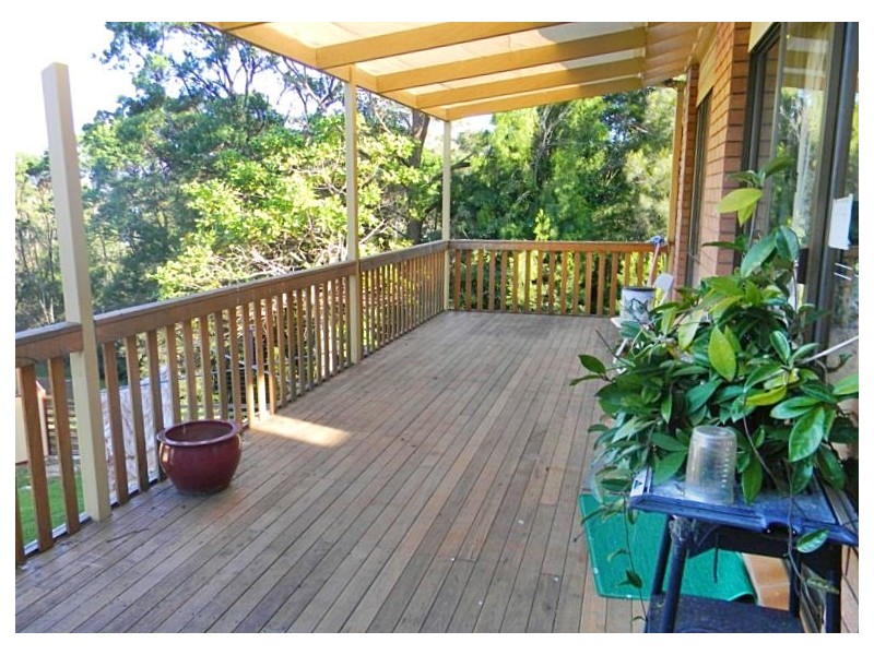 10 John Penn Avenue, Merimbula NSW 2548