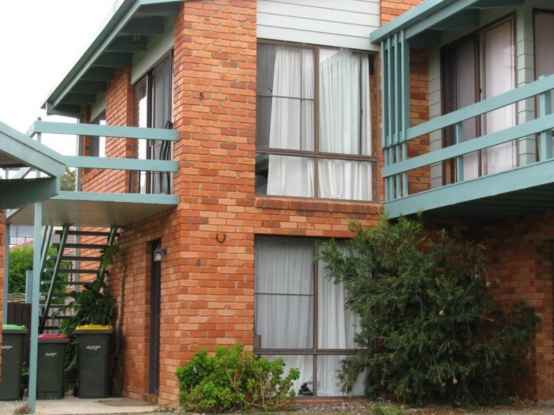 4/1 Surf Circle, Tura Beach NSW 2548