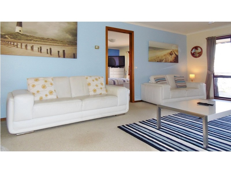 16 Golf Circuit, Tura Beach NSW 2548
