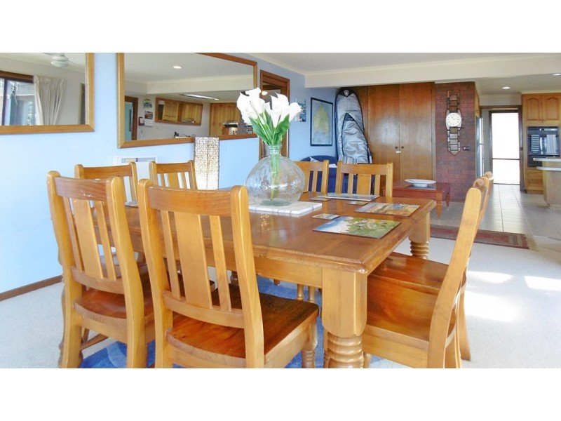 16 Golf Circuit, Tura Beach NSW 2548