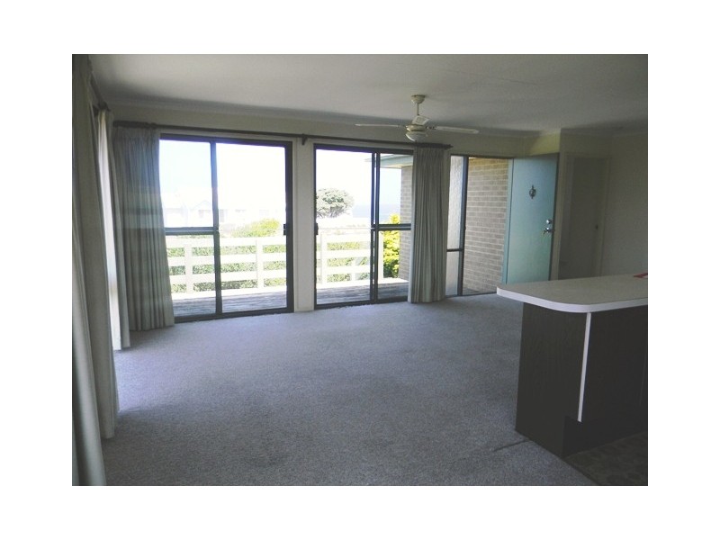 17 Surf Circle, Tura Beach NSW 2548