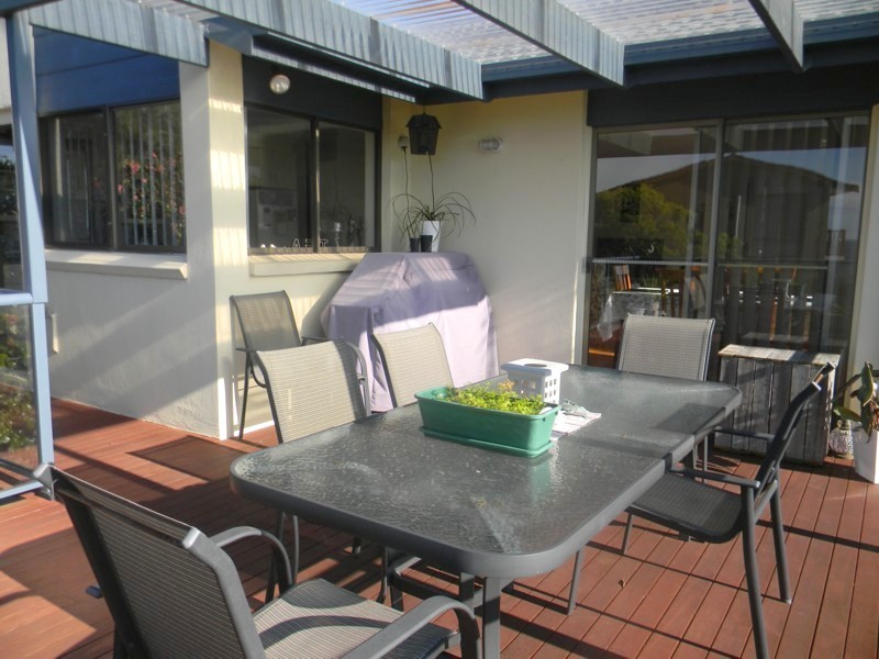 12 Seaview Place, Tura Beach NSW 2548