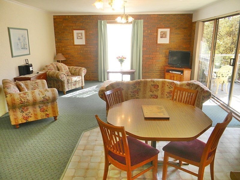 4/2 Monaro Street, Merimbula NSW 2548