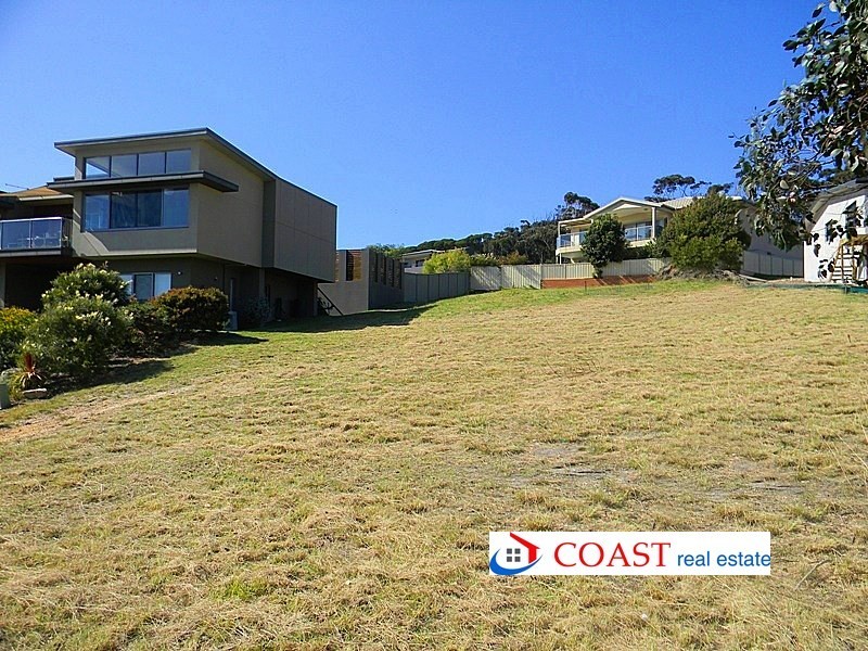 5 Allannah Close, Tura Beach NSW 2548