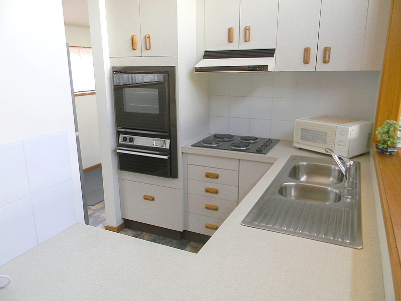 2/9 Cameron Street, Merimbula NSW 2548