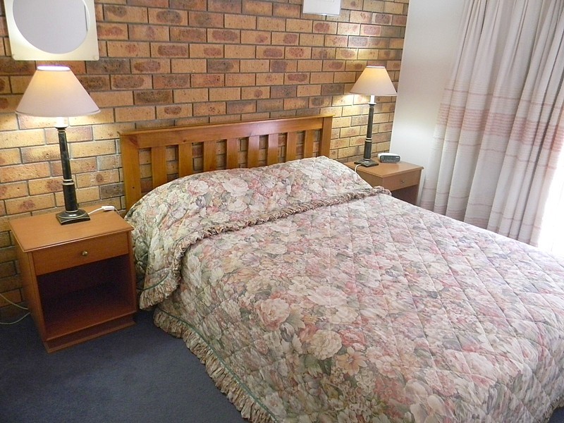 2/9 Cameron Street, Merimbula NSW 2548