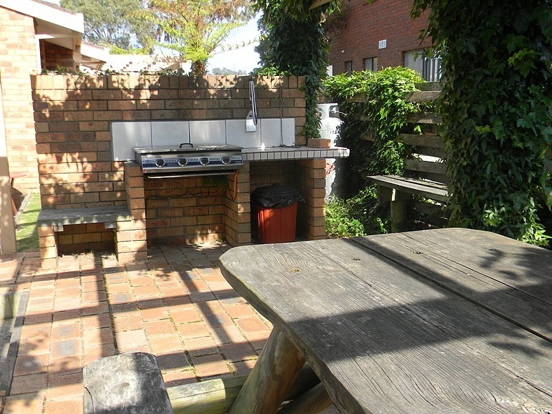 2/9 Cameron Street, Merimbula NSW 2548